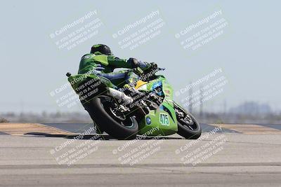 media/Oct-04-2025-CVMA (Sat) [[408bcdd6e4]]/Race 7- Formula 40 MW and LW/